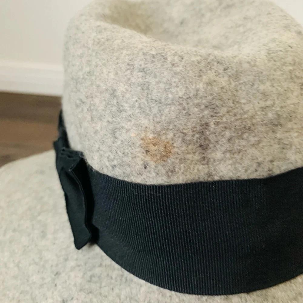 100% wool made in Italy hat